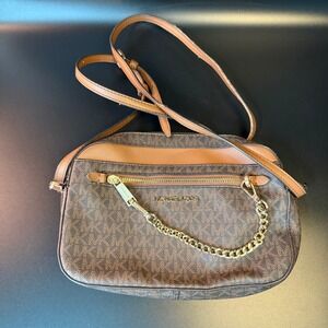 Michael Kors Jet Set Item Large East West Zip Chain MK Leather Crossbody‎ Bag